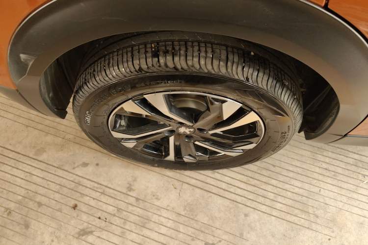Used Peugeot 2008 2022 230THP THE ONE Right Rear Wheel Hub