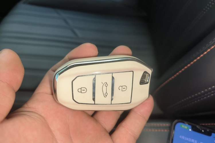 Used Peugeot 2008 2022 230THP THE ONE Vehicle Key