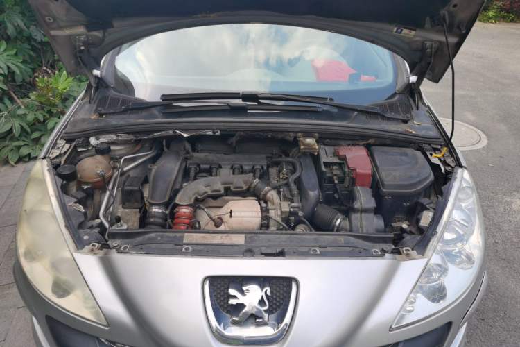 Used Peugeot 2009 1.6T SW Luxury Model Engine Bay