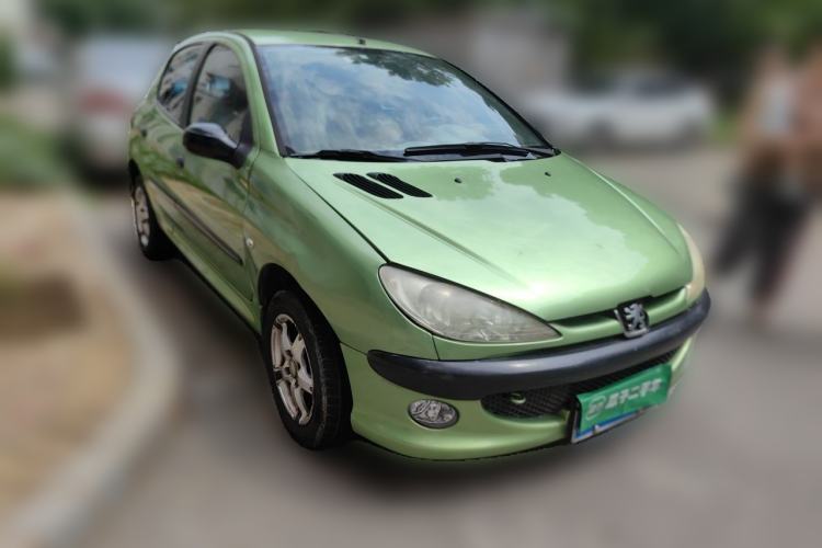 Used Peugeot 206 2006 1.4L Manual Fashion Edition Front Right 45 Deg