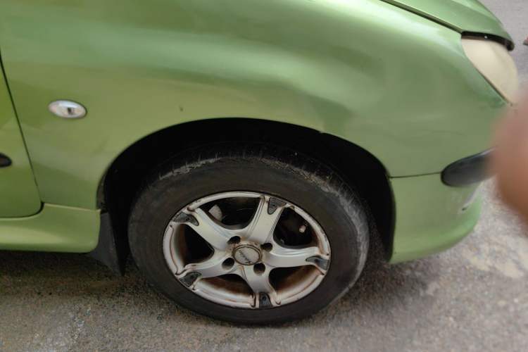 Used Peugeot 206 2006 1.4L Manual Fashion Edition Right Front Wheel Hub