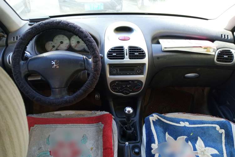 Used Peugeot 206 2007 1.6L Manual Thrill Edition Center Console