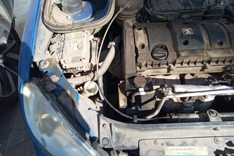 Used Peugeot 206 2007 1.6L Manual Thrill Edition Engine Bay Right