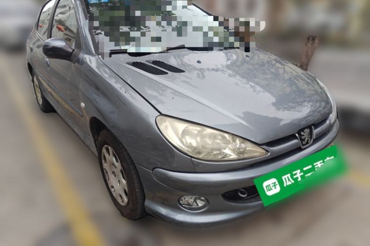 Used Peugeot 206 2007 1.6L Automatic Active Version Front Right 45 Deg