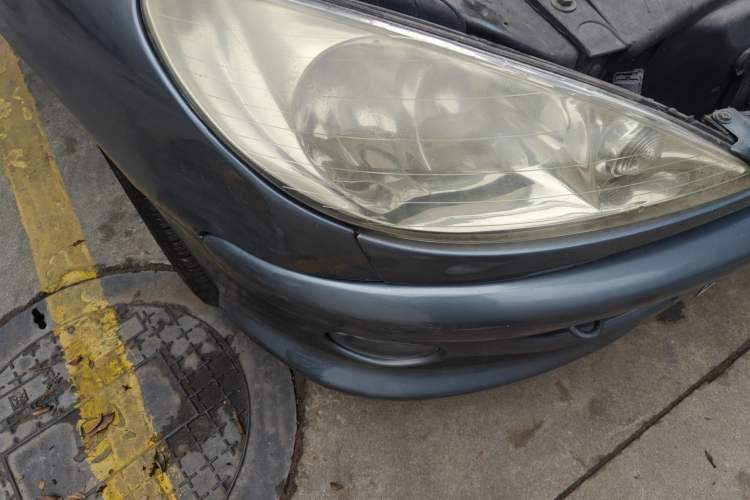 Used Peugeot 206 2007 1.6L Automatic Active Version Right Front Headlight