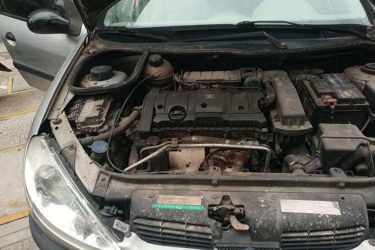 Used Peugeot 206 2007 1.6L Automatic Active Version Engine Bay Right
