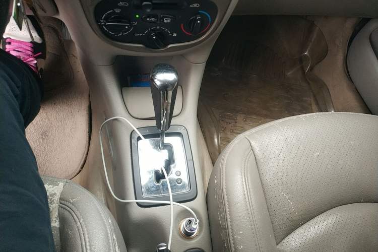 Used Peugeot 206 2007 1.6L Automatic Active Version Gear Lever