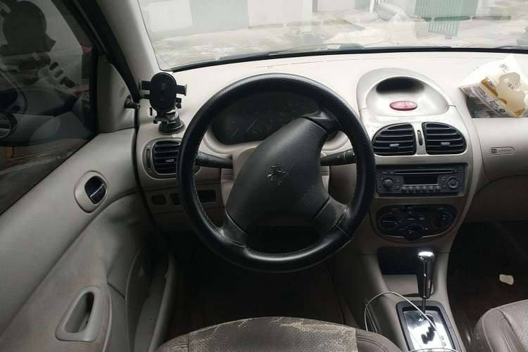 Used Peugeot 206 2007 1.6L Automatic Active Version Steering Wheel