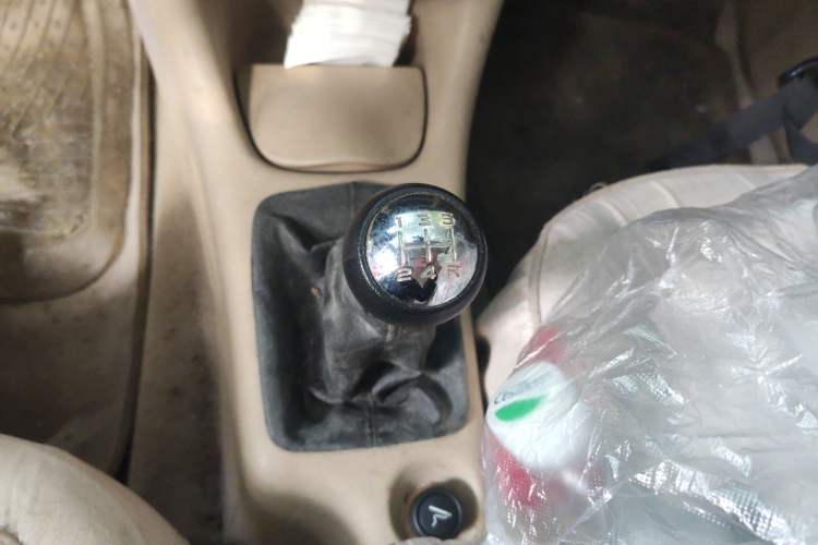 Used Peugeot 207 2009 2-Door Hatchback 1.4L Manual Yule Edition Gear Lever