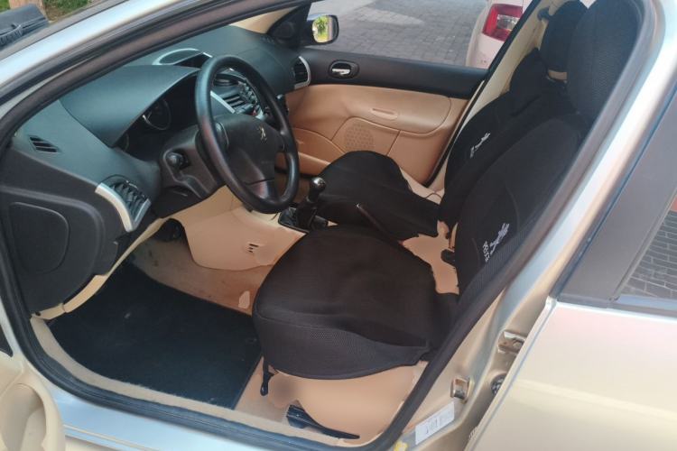 Used Peugeot 207 2009 Sedan 1.6L Manual Pleasure Edition Left Front Seat