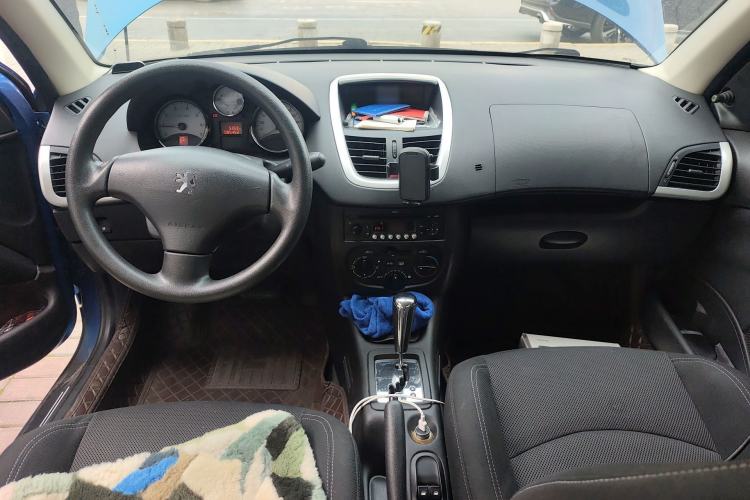 Used Peugeot 207 2010 Hatchback 1.6L Automatic Yule Edition Center Console