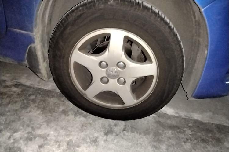 Used Peugeot 207 2010 Hatchback 1.4L Manual Yule Edition Right Front Wheel Hub