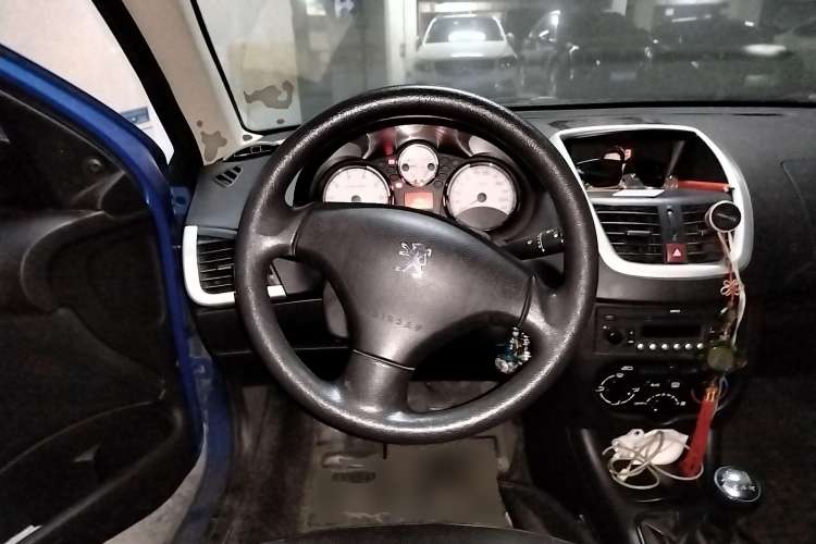 Used Peugeot 207 2010 Hatchback 1.4L Manual Yule Edition Steering Wheel