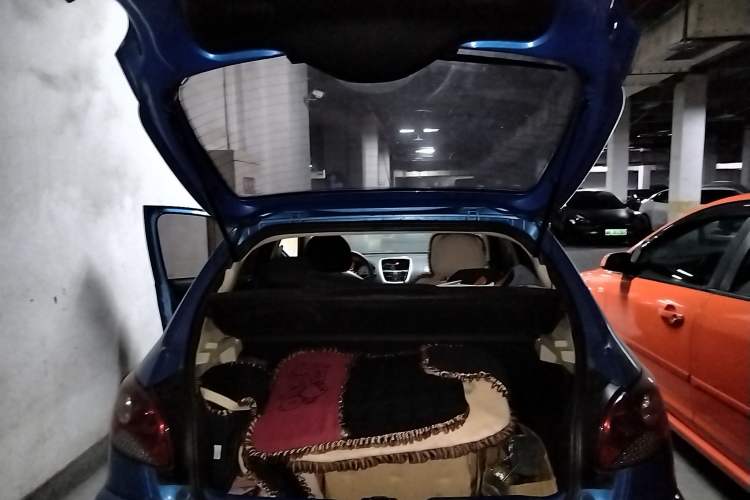 Used Peugeot 207 2010 Hatchback 1.4L Manual Yule Edition Trunk
