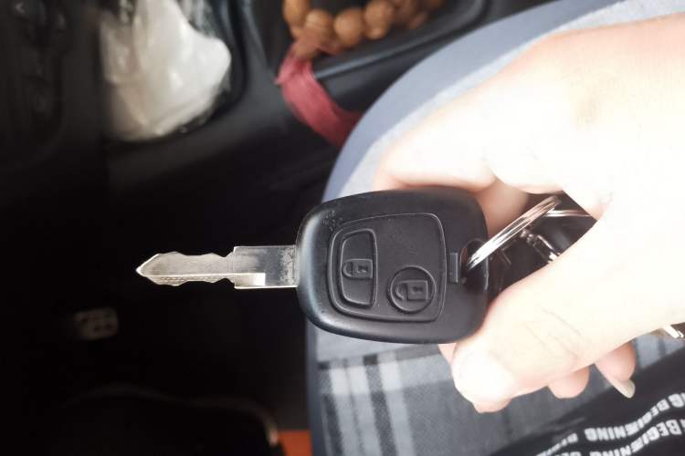 Used Peugeot 207 2010 Hatchback 1.6L Manual Prestige Edition Vehicle Key