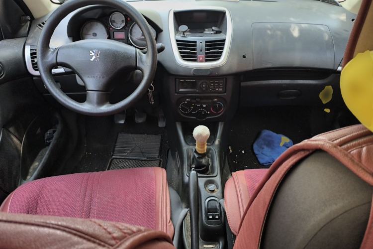 Used Peugeot 207 2010 Hatchback 1.4L Manual Yule Edition Center Console