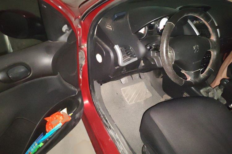 Used Peugeot 207 2010 Hatchback 1.4L Manual Prestige Edition Driver Seat