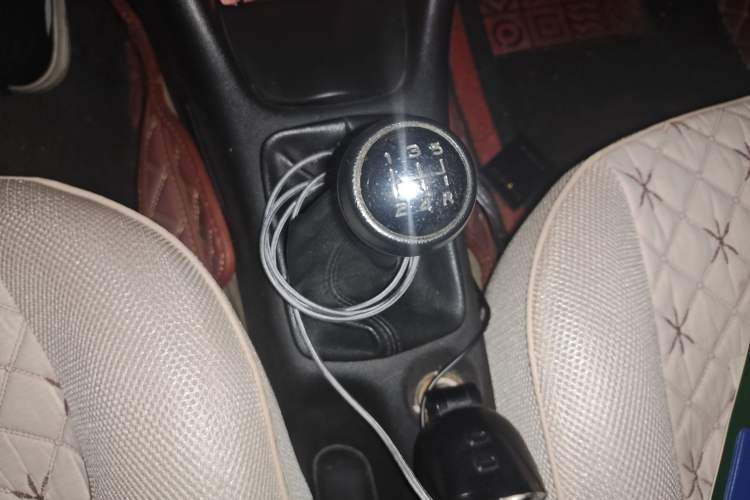 Used Peugeot 207 2010 Hatchback 1.4L Manual Yule Edition Gear Lever