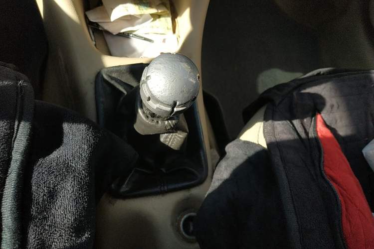Used Peugeot 207 2010 Hatchback 1.4L Manual Prestige Edition Gear Lever