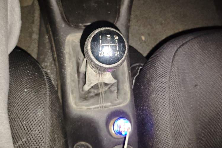 Used Peugeot 207 2010 Hatchback 1.4L Manual Prestige Edition Gear Lever