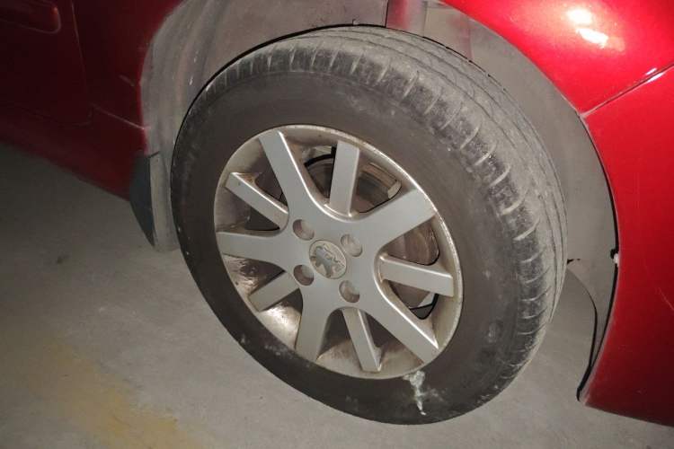 Used Peugeot 207 2010 Hatchback 1.4L Manual Prestige Edition Right Front Wheel Hub