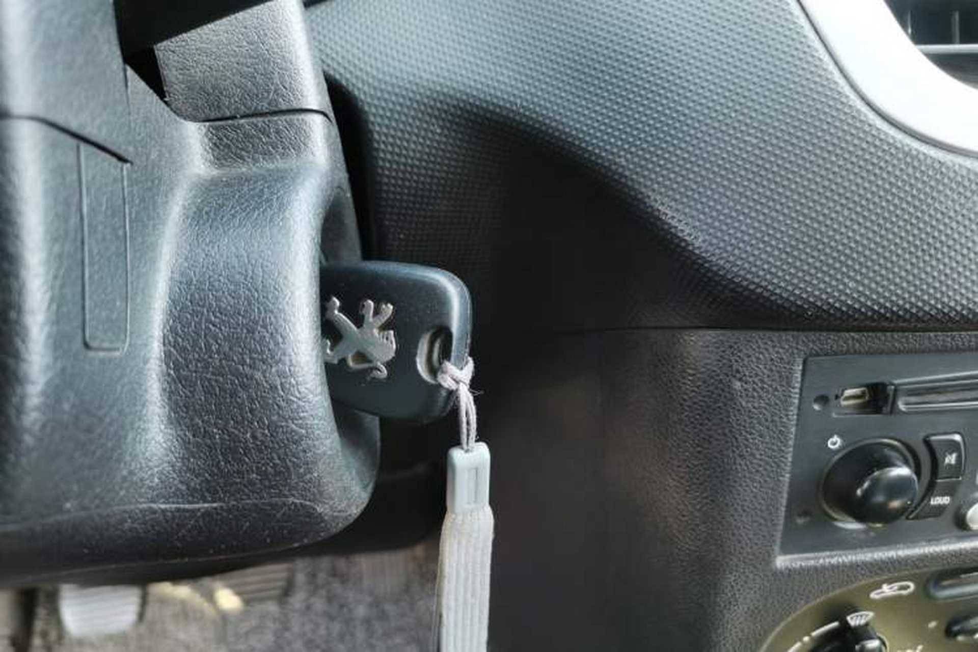 Used Peugeot 207 2010 Hatchback 1.4L Manual Yule Edition Vehicle Key