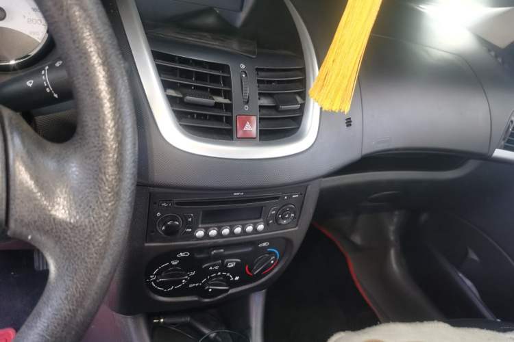 Used Peugeot 207 2010 Hatchback 1.4L Manual Yule Edition Audio And AC Panel