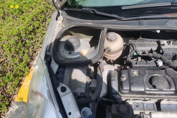 Used Peugeot 207 2010 Hatchback 1.4L Manual Yule Edition Engine Bay Right
