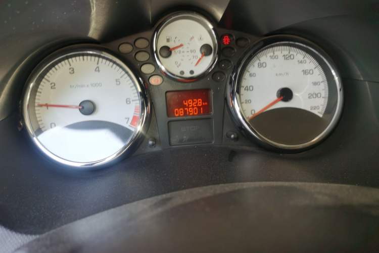 Used Peugeot 207 2010 Hatchback 1.4L Manual Yule Edition Odometer Close Up