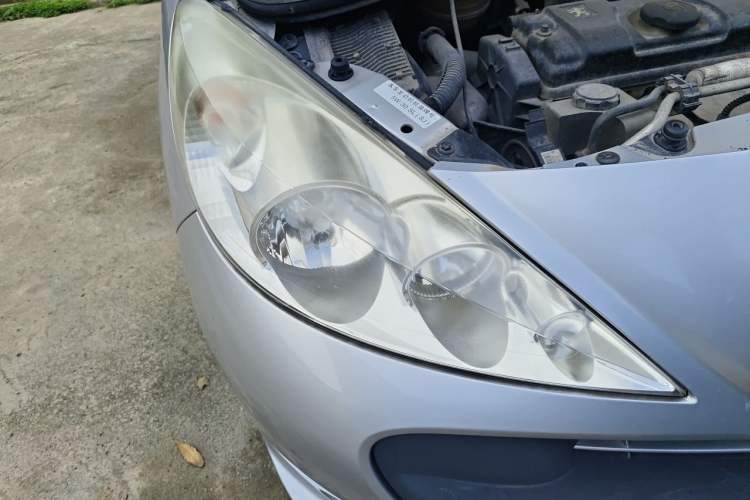 Used Peugeot 207 2010 Sedan 1.4L Manual Enjoy Edition Right Front Headlight