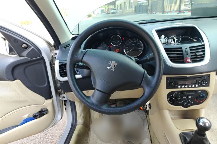 Used Peugeot 207 2010 Sedan 1.4L Manual Yule Edition Steering Wheel