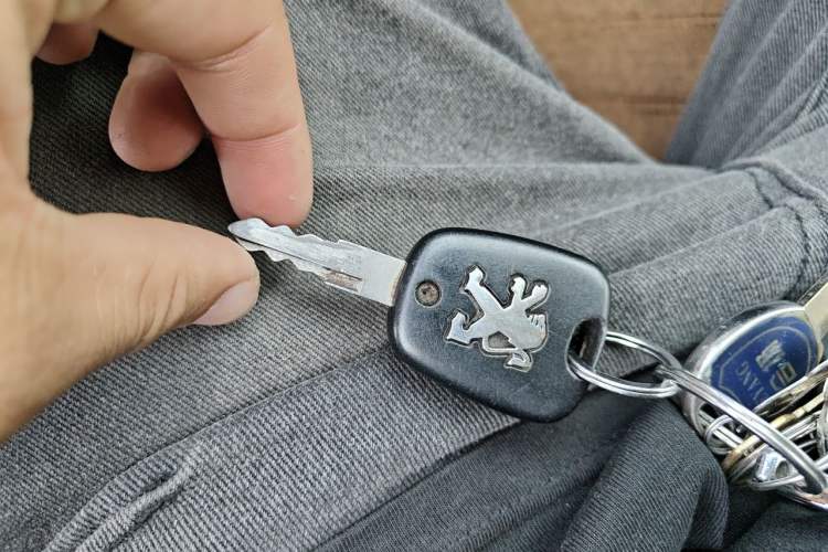 Used Peugeot 207 2010 Sedan 1.4L Manual Enjoy Edition Vehicle Key