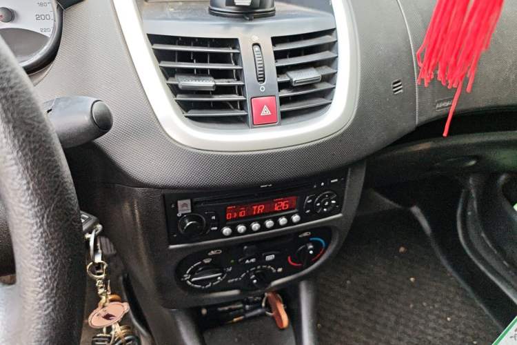 Used Peugeot 207 2011 Sedan 1.4L Manual Yule Edition Audio And AC Panel