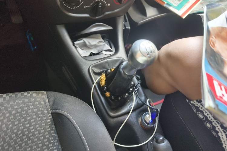 Used Peugeot 207 2011 Hatchback 1.4L Manual Yule Edition Gear Lever