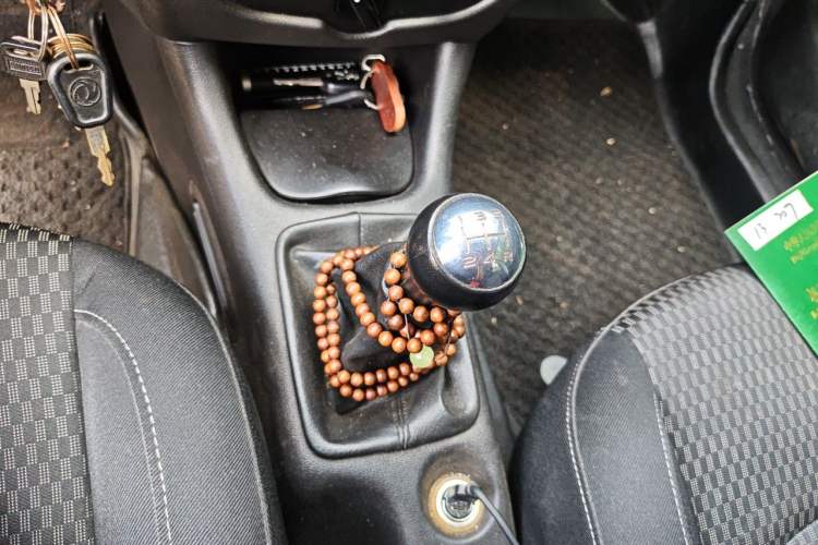 Used Peugeot 207 2011 Sedan 1.4L Manual Yule Edition Gear Lever