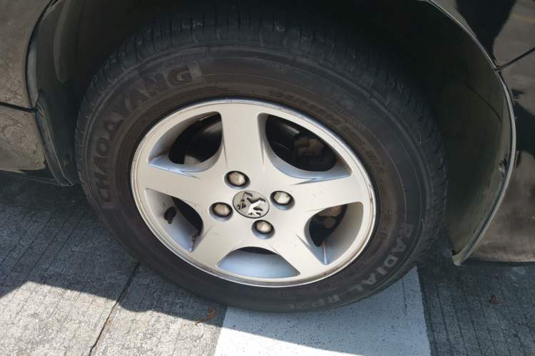 Used Peugeot 207 2011 Sedan 1.6L Automatic Yule Edition Right Front Wheel Hub