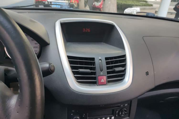 Used Peugeot 207 2011 Hatchback 1.4L Manual Yule Edition Audio And AC Panel