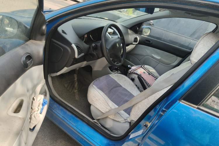 Used Peugeot 207 2011 Hatchback 1.4L Manual Yule Edition Driver Seat