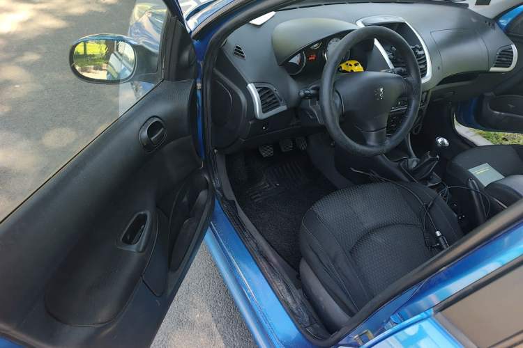 Used Peugeot 207 2011 Hatchback 1.4L Manual Yule Edition Driver Seat