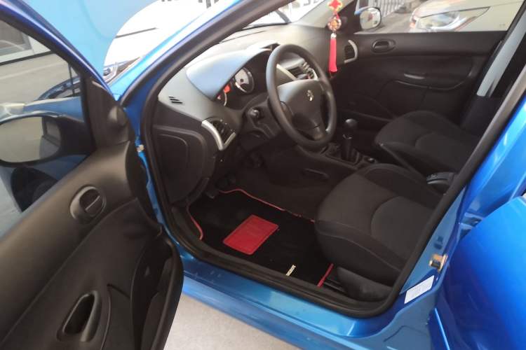 Used Peugeot 207 2011 Sedan 1.4L Manual Yule Edition Driver Seat