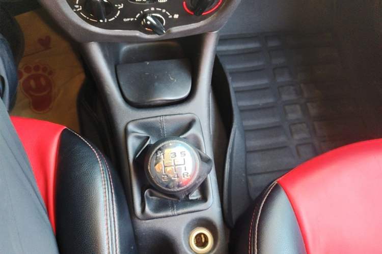 Used Peugeot 207 2011 Sedan 1.4L Manual Yule Edition Gear Lever