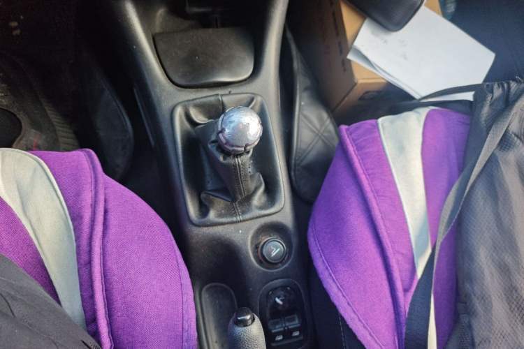 Used Peugeot 207 2011 Sedan 1.4L Manual Yule Edition Gear Lever