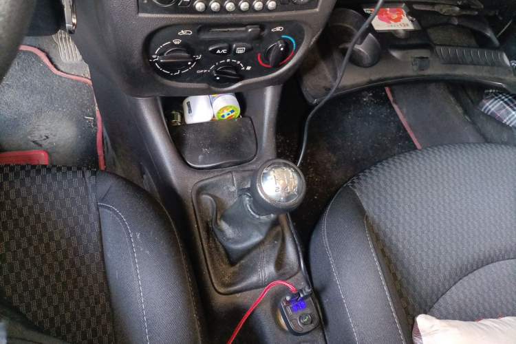 Used Peugeot 207 2011 Sedan 1.4L Manual Yule Edition Gear Lever