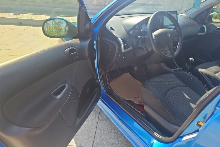 Used Peugeot 207 2011 Hatchback 1.4L Manual Yule Edition Interior 2