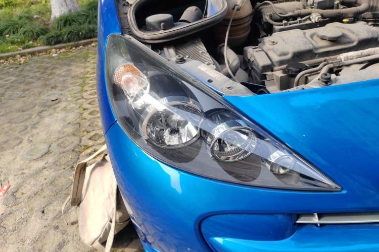 Used Peugeot 207 2011 Sedan 1.4L Manual Yule Edition Right Front Headlight