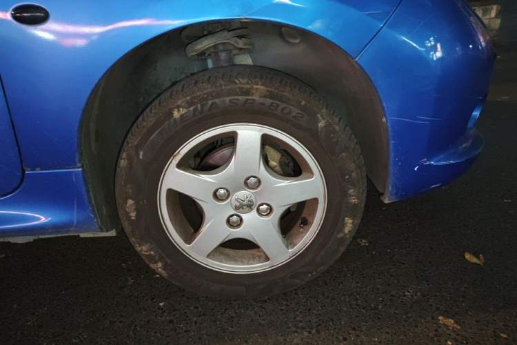 Used Peugeot 207 2011 Hatchback 1.4L Manual Yule Edition Right Front Wheel Hub