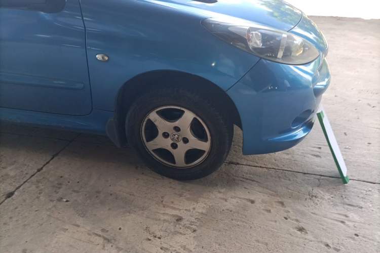 Used Peugeot 207 2011 Sedan 1.4L Manual Yule Edition Right Front Wheel Hub