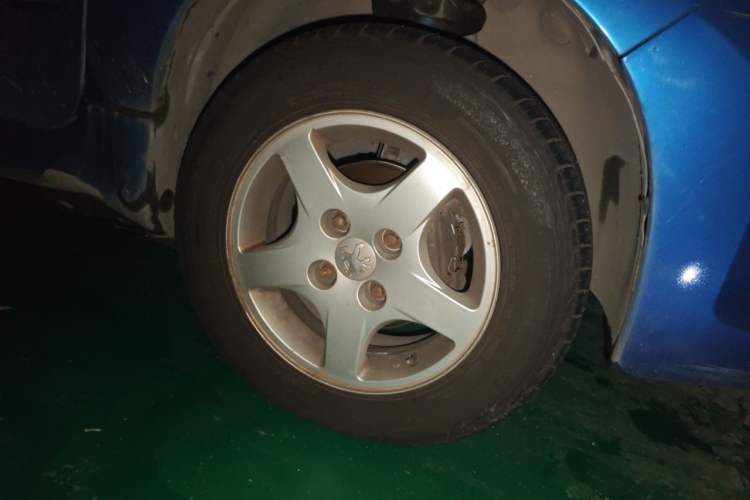 Used Peugeot 207 2011 Sedan 1.4L Manual Yule Edition Right Front Wheel Hub