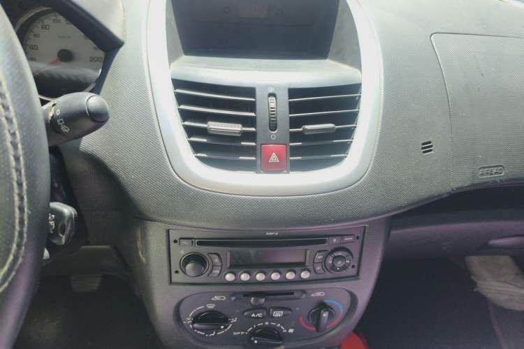 Used Peugeot 207 2011 Hatchback 1.4L Manual Yule Edition Audio And AC Panel