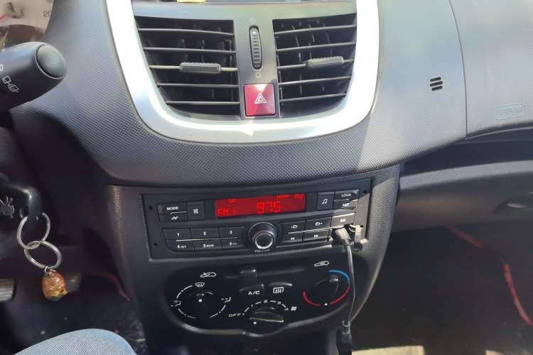 Used Peugeot 207 2011 Hatchback 1.4L Manual Yule Edition Audio And AC Panel